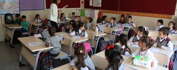 Okul - öğrenci - Sputnik Türkiye
