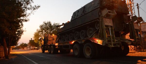 Suriye sınırındaki Kilis'e askeri sevkiyat - Sputnik Türkiye