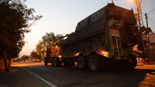 Suriye sınırındaki Kilis'e askeri sevkiyat - Sputnik Türkiye
