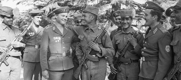 Afganistan'daki Sovyetler Birliği ve Afgan askerleri. Afganistan'daki Sovyetler Birliği ve Afgan askerleri. - Sputnik Türkiye