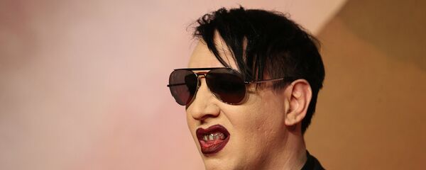 Bieber'la Manson arasında cinsiyet krizi: İlk başta kız sandım - Sputnik Türkiye