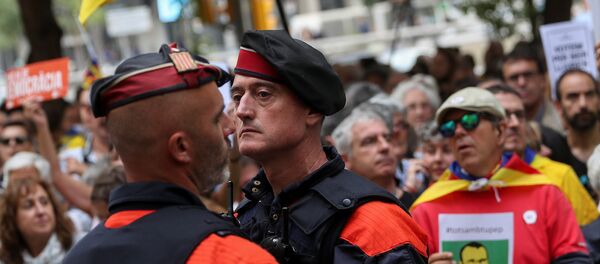 Katalonya'da güvenlik güçleri - Sputnik Türkiye