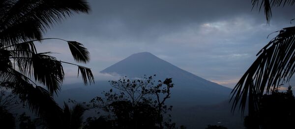 Agung yanardağı - Sputnik Türkiye