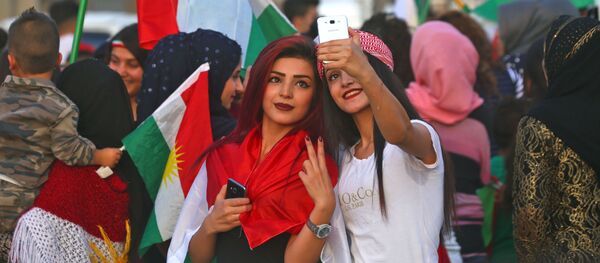 IKBY’deki referandumda kadınlar IKBY’deki referandumda kadınlar - Sputnik Türkiye