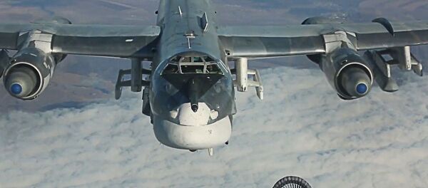 Tu-95 stratejik bombardıman uçakları, Suriye'deki IŞİD hedeflerini vurdu - Sputnik Türkiye