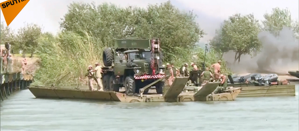 Rusya, Suriye’de 'Fırat Köprüsü' inşa etti - Sputnik Türkiye
