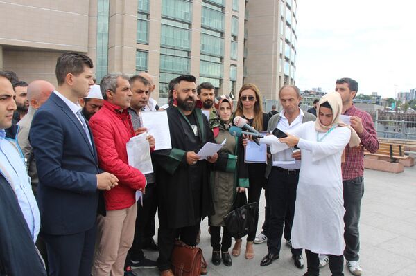 '15 Temmuz Gazileri' adlı grup Itır Esen hakkında suç duyurusunda bulundu '15 Temmuz Gazileri' adlı grup Itır Esen hakkında suç duyurusunda bulundu - Sputnik Türkiye