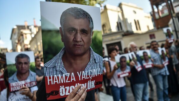 İstanbul'da Hamza Yalçın protestosu - Sputnik Türkiye