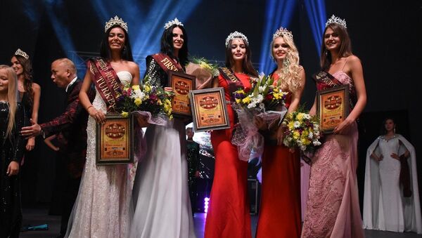 Muğla'nın Bodrum ilçesinde Princess Globe-2017 Güzellik Yarışması gerçekleştirildi. Yarışmanın birincisi, Rusya'dan Anastasia Belskikh oldu. - Sputnik Türkiye