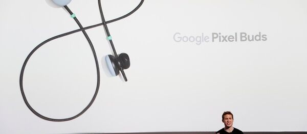 Google 40 dilde simultane tercüme yapabilen yeni kulakları tanıttı - Sputnik Türkiye