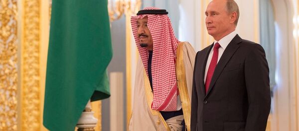 Rusya Devlet Başkanı Vladimir Putin ve Suudi Kral Selman Rusya Devlet Başkanı Vladimir Putin ve Suudi Kral Selman - Sputnik Türkiye