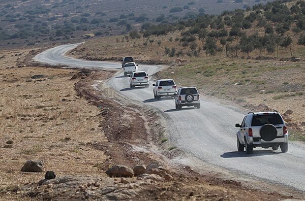 İdlib için sınıra çok sayıda komando ve zırhlı araç sevkiyatı - Sputnik Türkiye