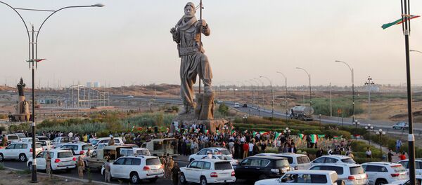Kerkük- Peşmerge heykeli Kerkük- Peşmerge heykeli - Sputnik Türkiye