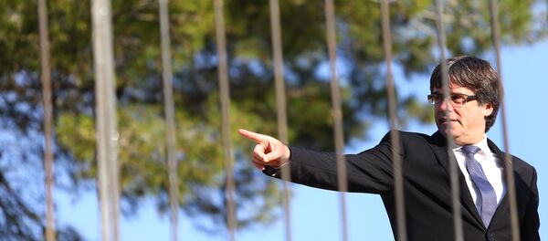 Katalonya Başkanı Carles Puigdemont - Sputnik Türkiye