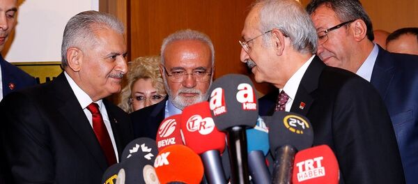 Başbakan Binali Yıldırım ve CHP Genel Başkanı Kemal Kılıçdaroğlu - Sputnik Türkiye