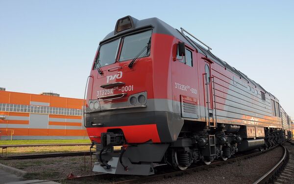 3TE25K2M kargo lokomotifi. - Sputnik Türkiye