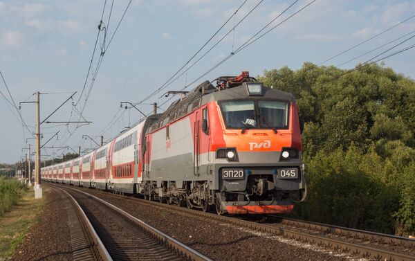 EP20 iki sistemli, yeni nesil elektrikli yolcu lokomotifi. - Sputnik Türkiye
