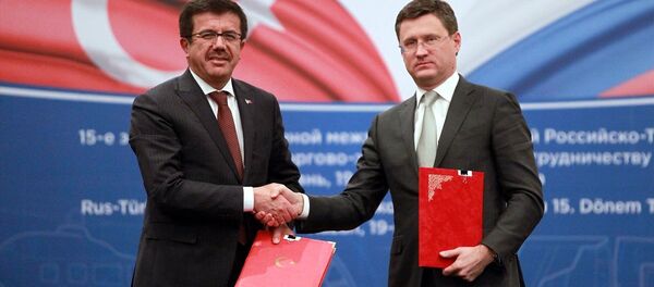 Ekonomi Bakanı Nihat Zeybekci ve Rusya Enerji Bakanı Aleksandr Novak - Sputnik Türkiye