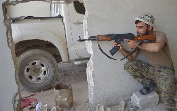 YPG savaşçıları - Sputnik Türkiye