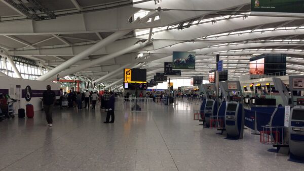 Heathrow airport terminal. (File) - Sputnik Türkiye