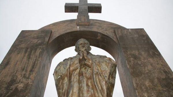 Papa 2. John Paul’un heykeli - Sputnik Türkiye