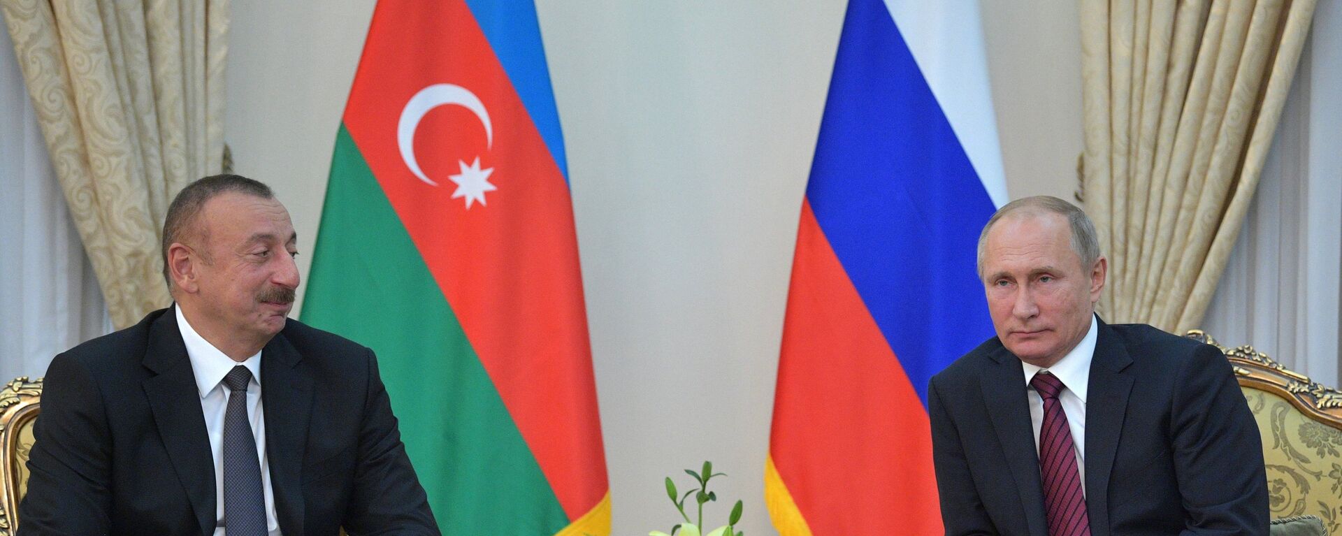 Azerbaycan Cumhurbaşkanı İlham Aliyev ve Rusya Devlet Başkanı Vladimir Putin - Sputnik Türkiye, 1920, 21.09.2023