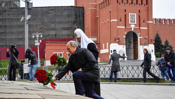 Putin Ulusal Birlik Günü'nde Patrik Kiril ile - Sputnik Türkiye