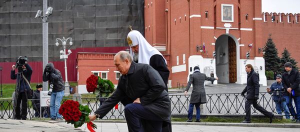 Putin Ulusal Birlik Günü'nde Patrik Kiril ile - Sputnik Türkiye