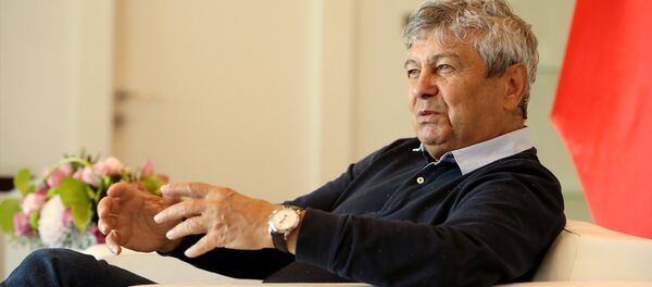 A Milli Futbol Takımı Teknik Direktörü Mircea Lucescu - Sputnik Türkiye
