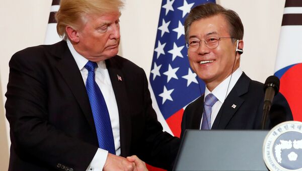 ABD Başkanı Donald Trump-Güney Kore Devlet Başkanı Moon Jae-in - Sputnik Türkiye
