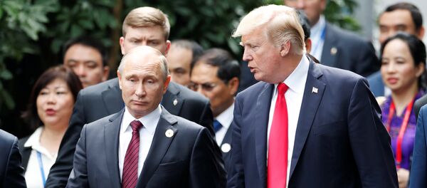 Rusya Devlet Başkanı Vladimir Putin ve ABD Başkanı Donald Trump - Sputnik Türkiye