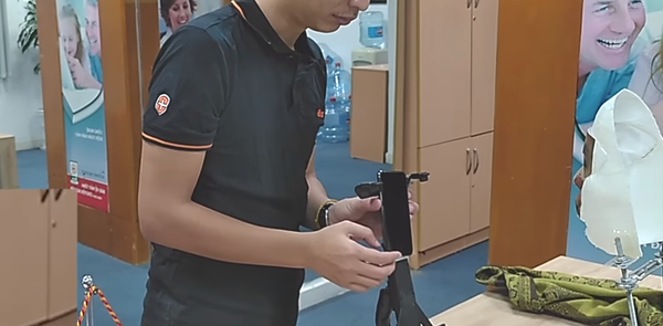 Vietnamlı Bkav araştırma kuruluşu, iPhone X’in yüz tanıma kilidini açmayı başarabilen bir maske geliştirildi. - Sputnik Türkiye