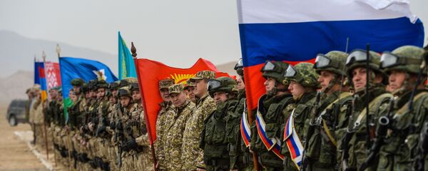 Tacikistan'da KGAÖ ortak tatbikatı - Sputnik Türkiye