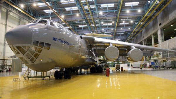 Transport aircraft Il-76MD-90A in a workshop of JSC Aviastar-SP in Ulyanovsk - Sputnik Türkiye