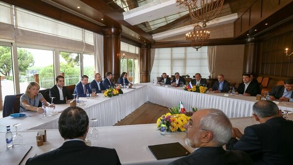 Antalya'daki Rusya- İran- Türkiye dışişleri bakanları toplantısı - Sputnik Türkiye