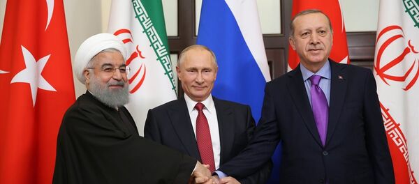 Cumhurbaşkanı Recep Tayyip Erdoğan, Rusya Devlet Başkanı Vladimir Putin ve İran Cumhurbaşkanı Hasan Ruhani - Sputnik Türkiye