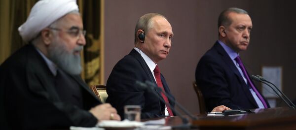 Cumhurbaşkanı Recep Tayyip Erdoğan, Rusya Devlet Başkanı Vladimir Putin ve İran Cumhurbaşkanı Hasan Ruhani - Sputnik Türkiye