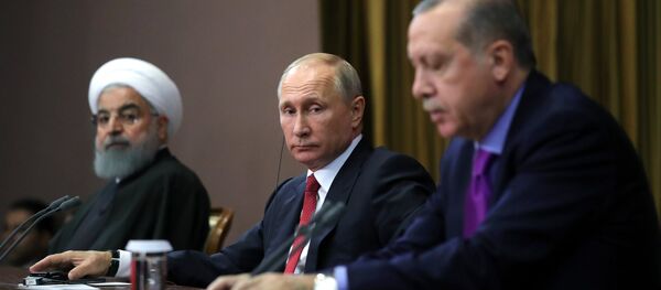 Cumhurbaşkanı Recep Tayyip Erdoğan, Rusya Devlet Başkanı Vladimir Putin ve İran Cumhurbaşkanı Hasan Ruhani - Sputnik Türkiye