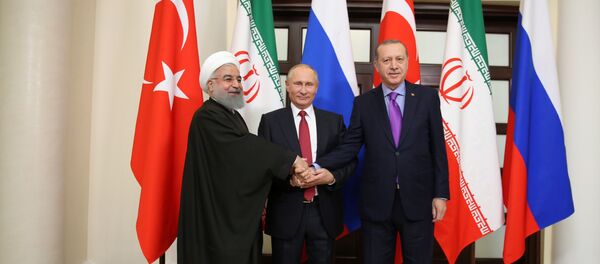 Cumhurbaşkanı Recep Tayyip Erdoğan, Rusya Devlet Başkanı Vladimir Putin ve İran Cumhurbaşkanı Hasan Ruhani - Sputnik Türkiye