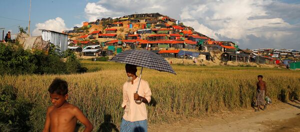 Bangladeş'te Arakanlı Müslümanlar'ın kaldığı sığınmacı kampı - Sputnik Türkiye