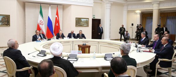 Rusya Devlet Başkanı Vladimir Putin, Cumhurbaşkanı Recep Tayyip Erdoğan ve İran Cumhurbaşkanı Hasan Ruhani - Sputnik Türkiye