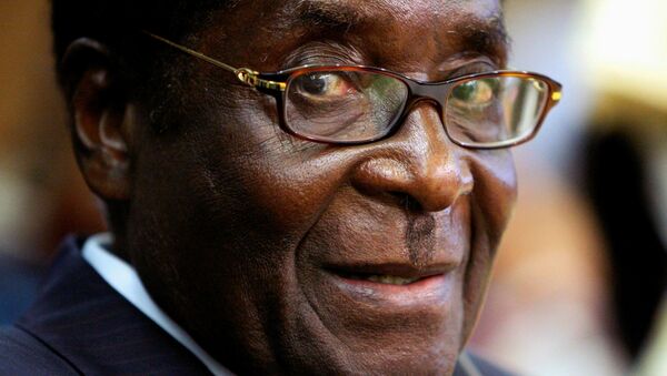 Eski Zimbabve Devlet Başkanı Robert Mugabe - Sputnik Türkiye