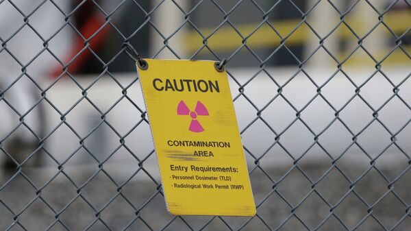 A sign warning of radioactive contamination - Sputnik Türkiye