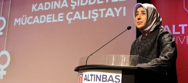 Cumhurbaşkanı Başdnaışmanı Özlem Zengin - Sputnik Türkiye