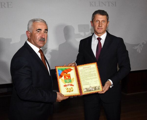 Rusya’nın Bryansk bölgesindeki Klintsı kenti ile Antalya’nın Demre ilçesi kardeş bölge oldu - Sputnik Türkiye