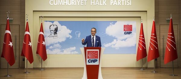 Cumhuriyet Halk Partisi (CHP) Genel Başkan Yardımcısı ve Parti Sözcüsü Bülent Tezcan - Sputnik Türkiye