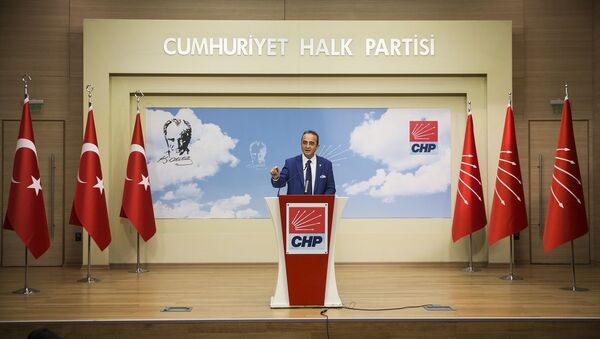 Cumhuriyet Halk Partisi (CHP) Genel Başkan Yardımcısı ve Parti Sözcüsü Bülent Tezcan - Sputnik Türkiye