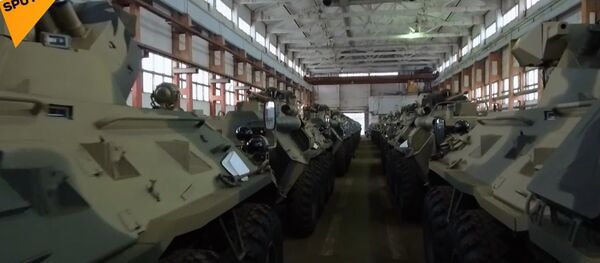 Rus Hummer’lerinin üretildiği fabrikadan görüntüler Rus Hummer’lerinin üretildiği fabrikadan görüntüler - Sputnik Türkiye