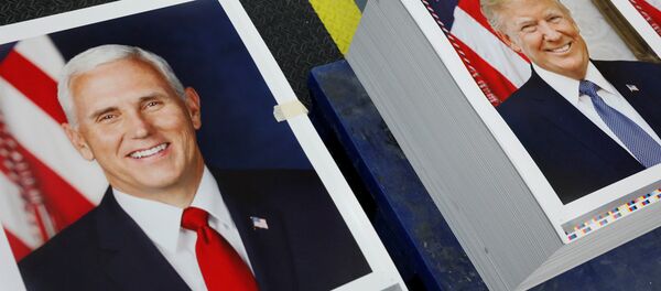 ABD Başkanı Donald Trump- ABD Başkan Yardımcısı Mike Pence ABD Başkanı Donald Trump- ABD Başkan Yardımcısı Mike Pence - Sputnik Türkiye