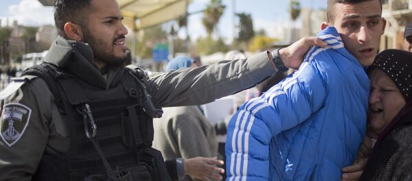 İsrail askerleri göstericilere müdahale etti - Sputnik Türkiye